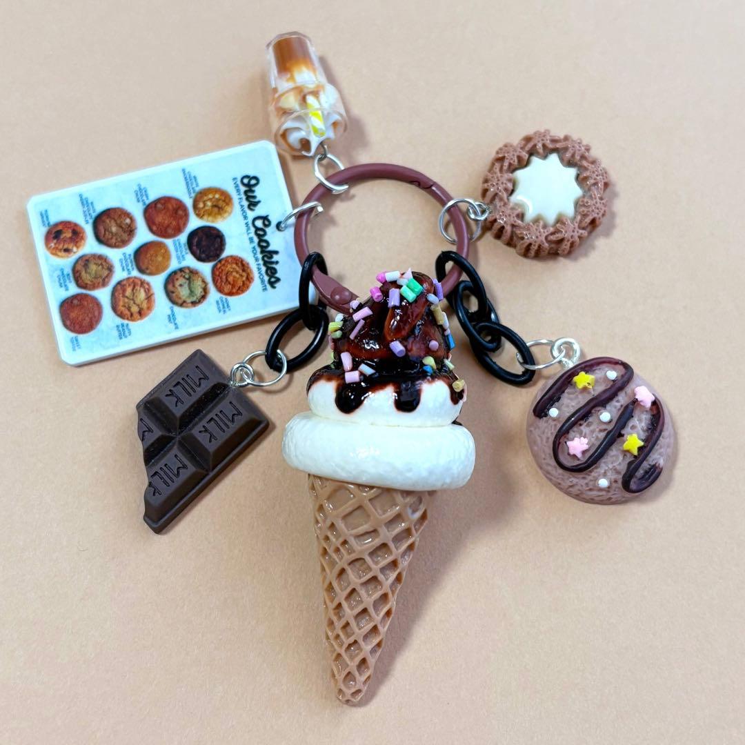 【⏦*ぬぬ】じゃらじゃらキーホルダー マーブルチョコアイス クッキー