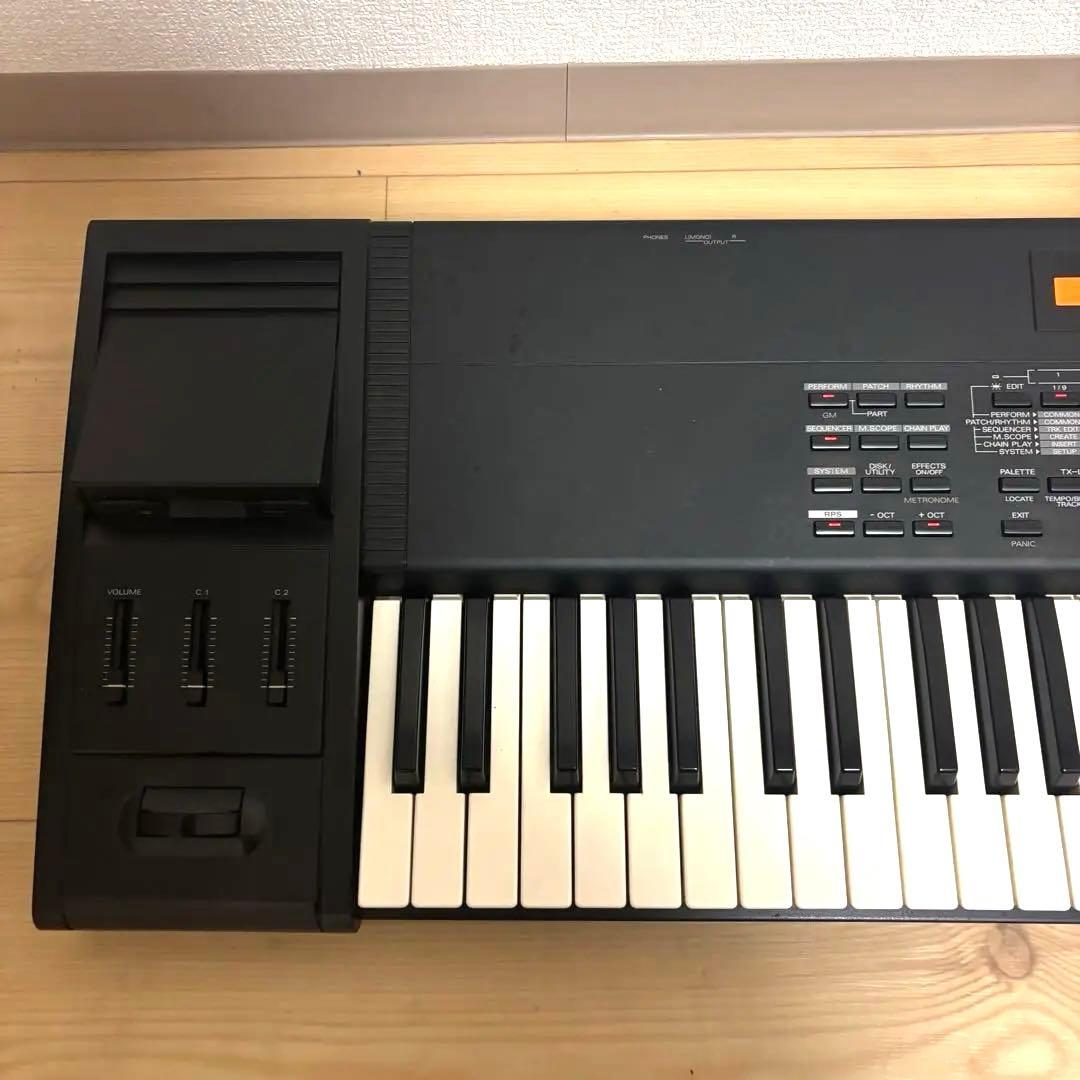Roland シンセサイザー　 XP-50