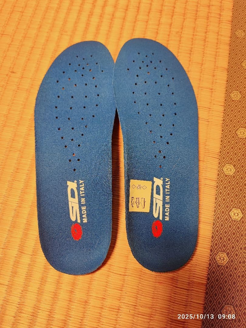 CARBON　MEGAサイズ　41　1/2 中古　sidi　サイクルシュ―ズ