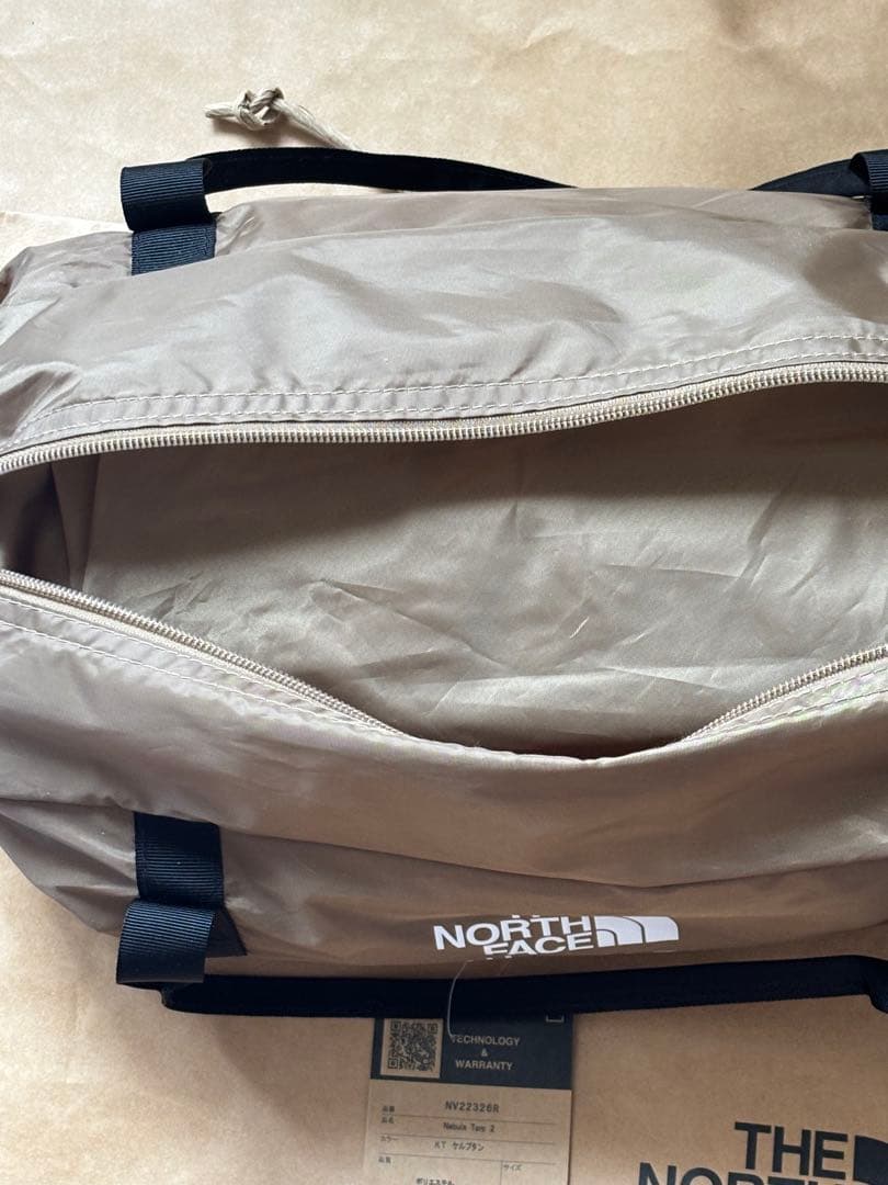 新品未使用ザ・ノース・フェイスNEBULA TARP 2 KT NV22326R