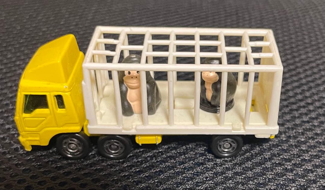 トミカ ミニカーセット 動物、魚運搬車セット　9台　廃盤含む
