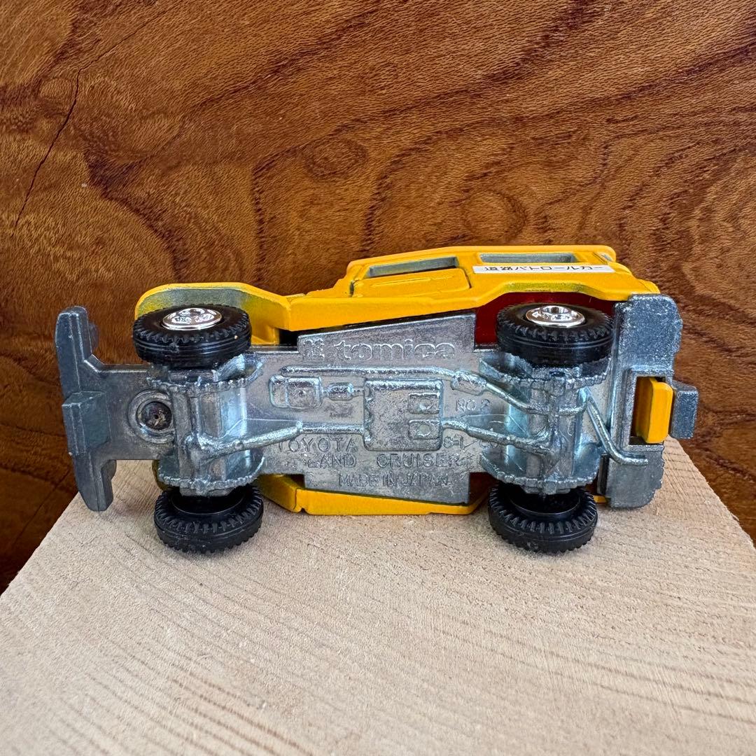 トミカ 1/60 トヨタ ランドクルーザー 道路公団車 76