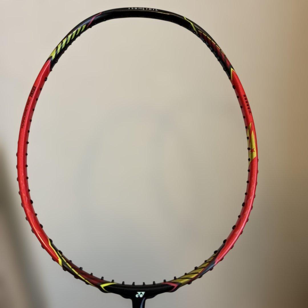 【廃盤】【限界値下】YONEX ボルトリックldフォース 4ug5