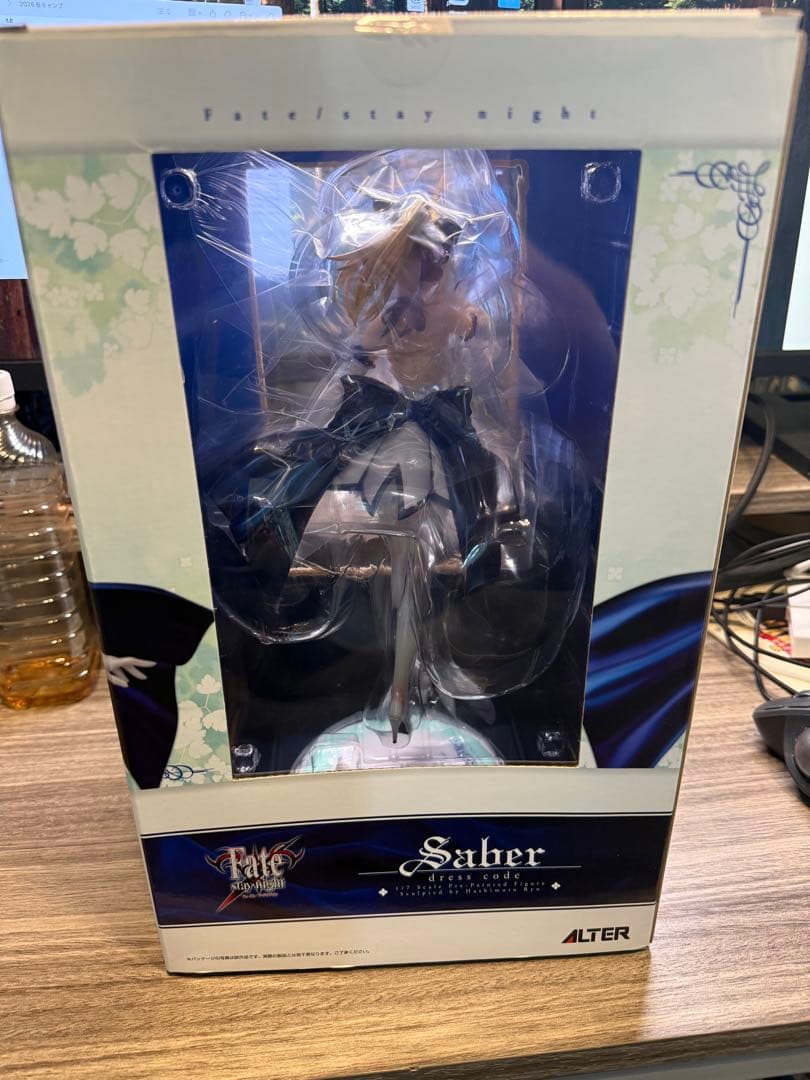 Fate アルター セイバー　dress code