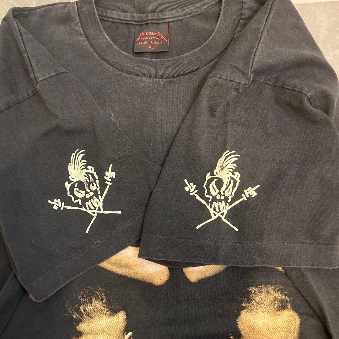LLICA Tシャツ