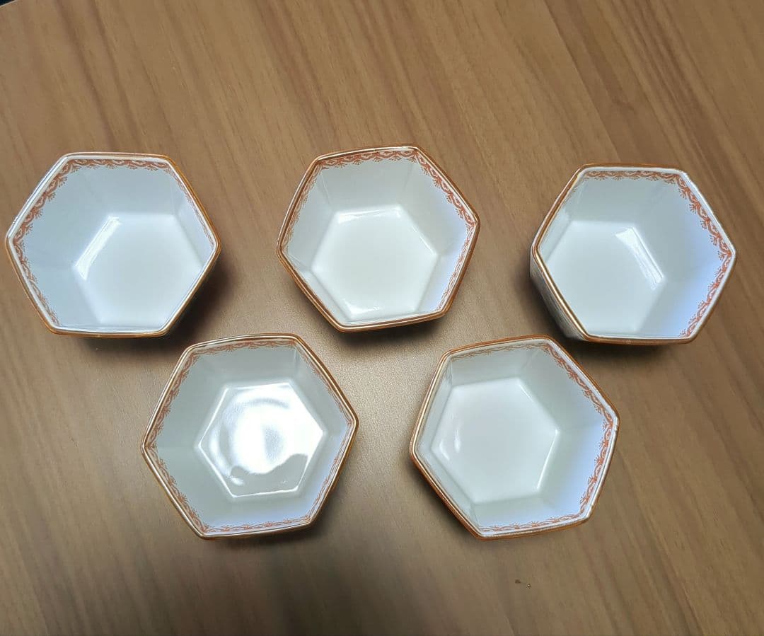 有田焼　賞美堂其泉窯 六角小鉢揃
