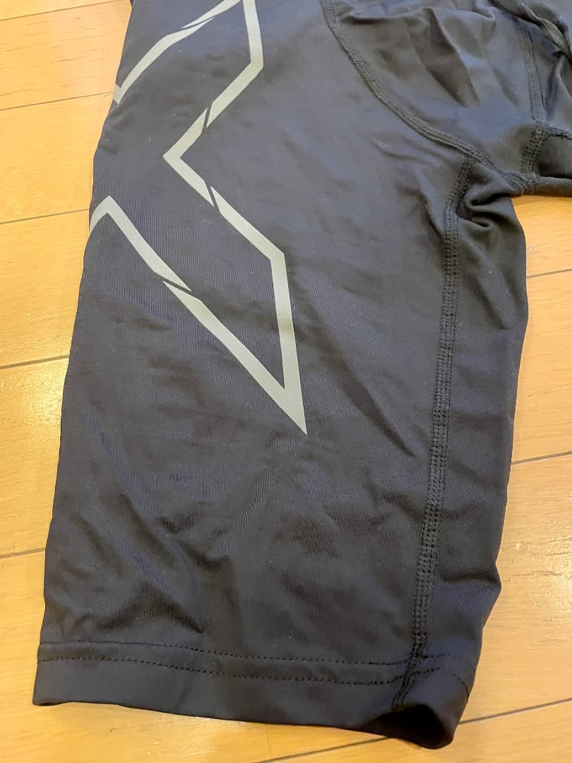 あらた)2XU ハーフタイツ　黒／メンズS (箱付き) MA5331B