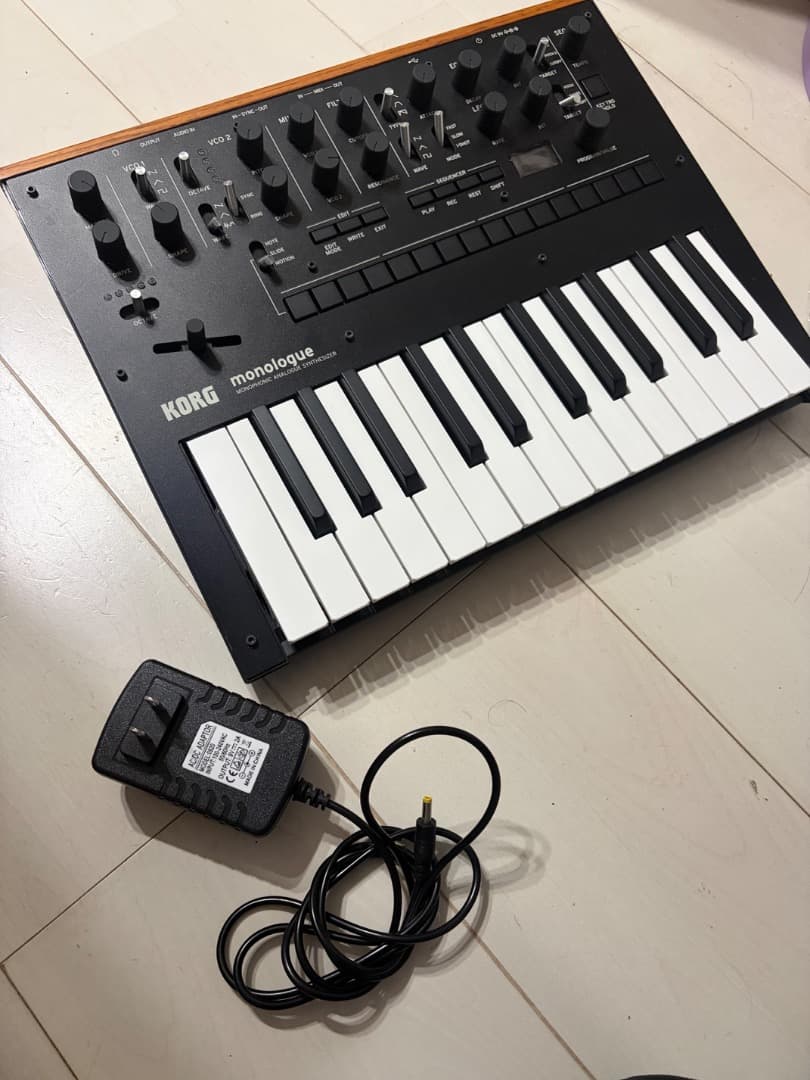 KORG モノフォニック アナログ シンセサイザー