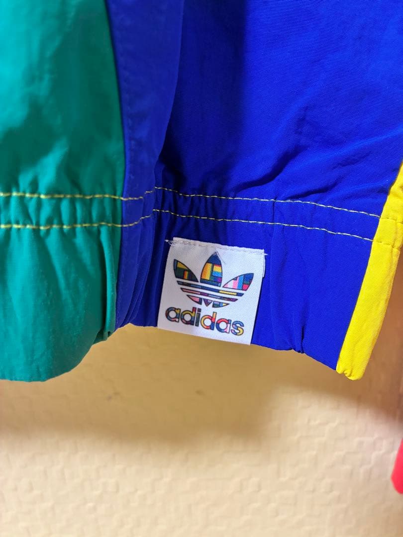 80s〜90s ヴィンテージ adidas トラックジャケットナイロンジャケット
