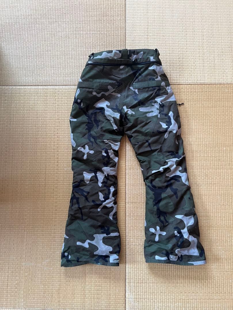 VOLCOM スノーボードウェア セットボルコム子ども用 中古品