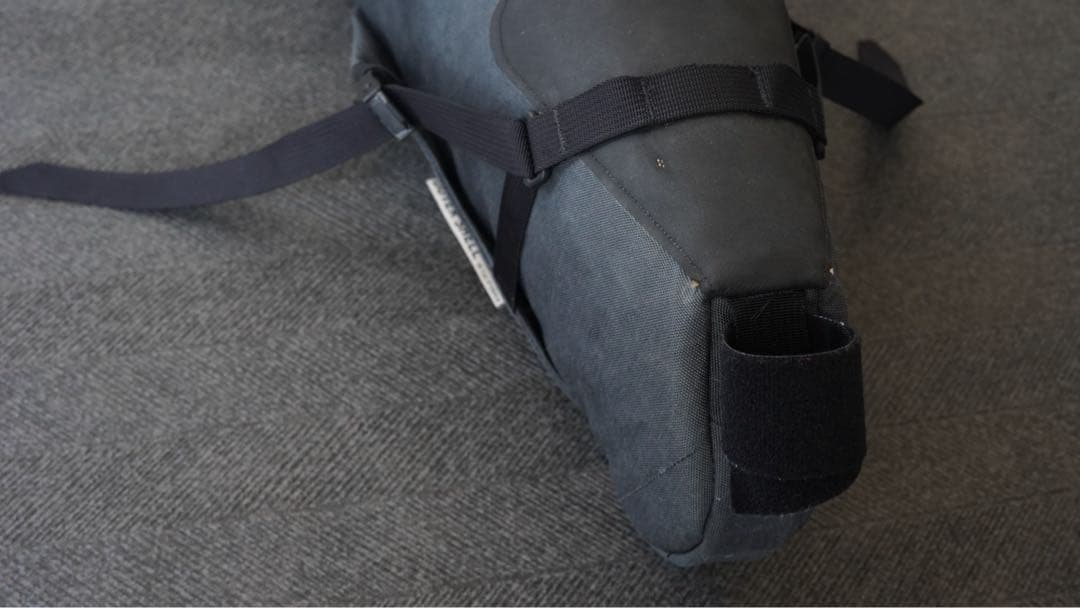 OUTER SHELL Dropper Seatpack グレー
