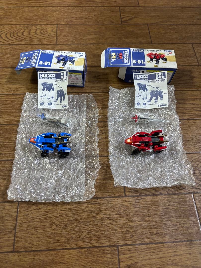 新品　トミカ　ゾイド　ブルーレッド　セット