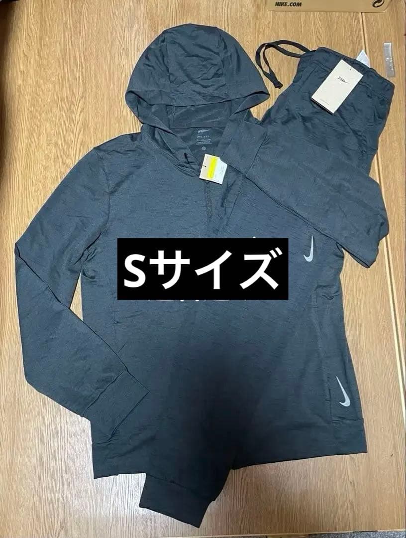 Nike yoga ヨガ　セットアップ　Sサイズ　新品未使用