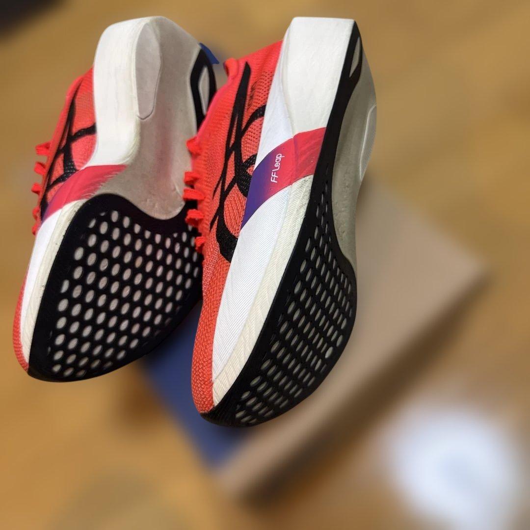 アシックス　メタスピードエッジ　TOKYO 25.0