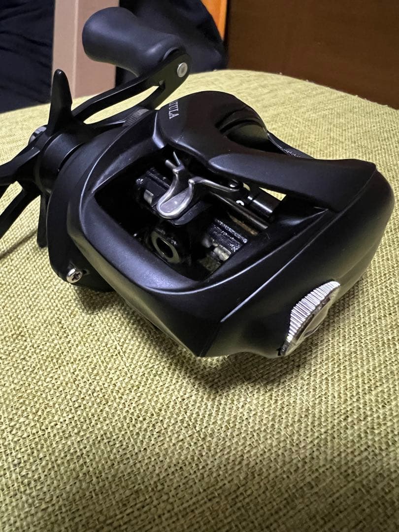 リール DAIWA TATULA TW 200XH