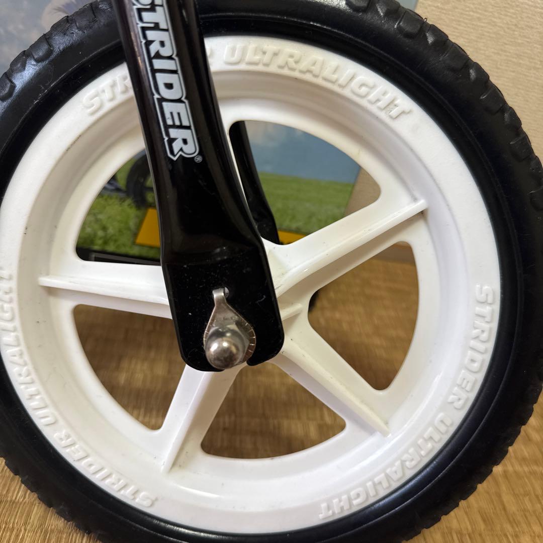 ストライダー12 スポーツ レッド
