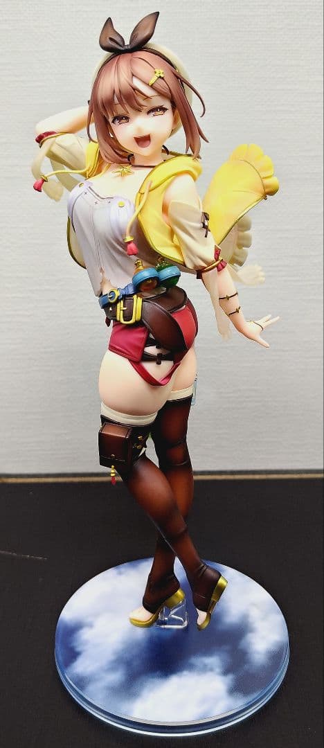ALTER ライザ フィギュア