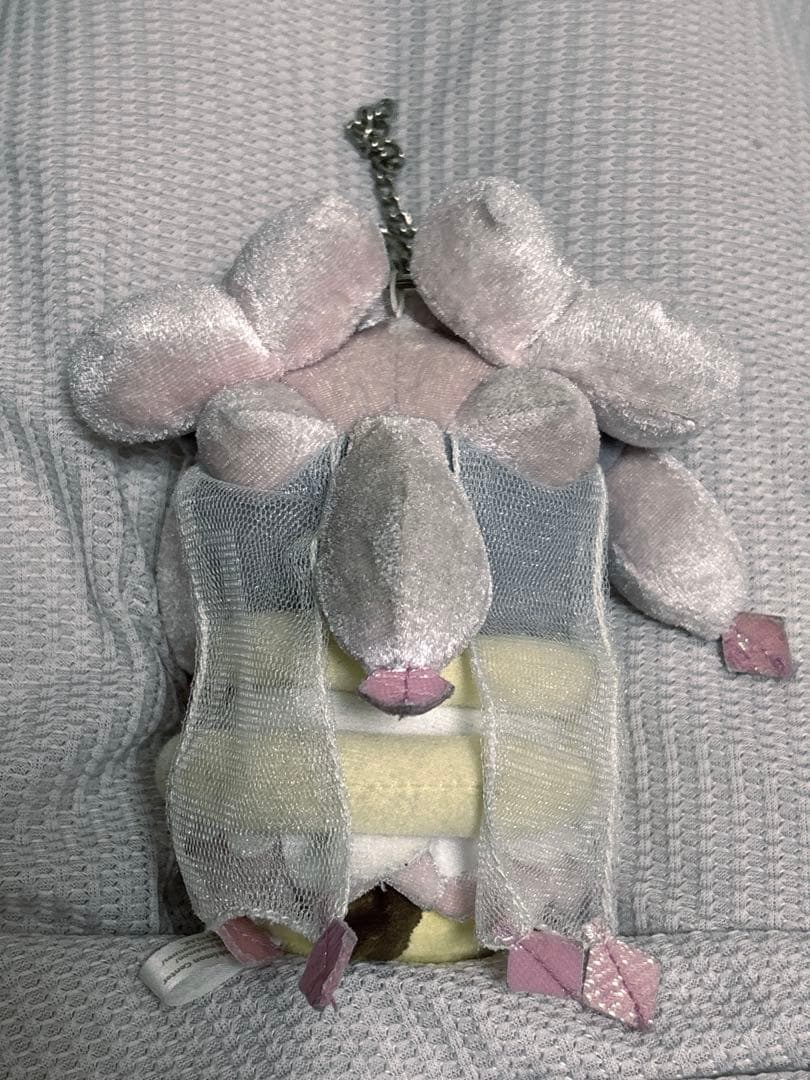 ポケモンセンター　メガディアンシー　ポンチョを着たピカチュウ ぬいぐるみ