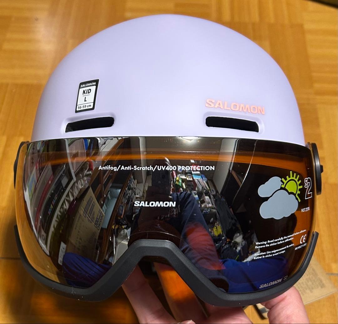 新品在庫処分SALOMON ORKAVISORHAZEバイザーヘルメット27%引