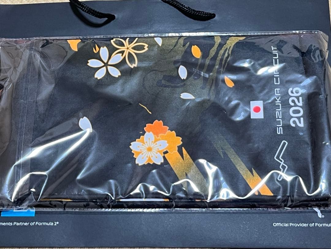 新品F1日本GPマクラーレン日本限定グッズスポーツタオル桜デザイン