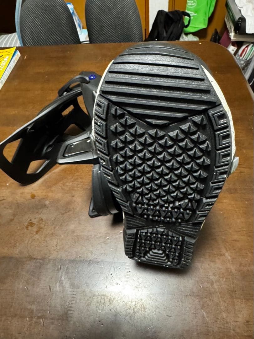 中古美品　BURTON スノーボードブーツとバインディングセット
