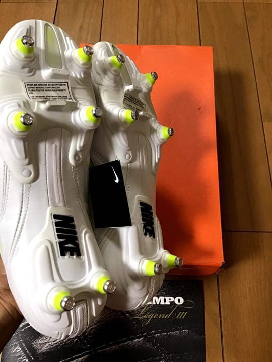 日本未発売　NIKE TIEMPO LEGEND Ⅲ SG