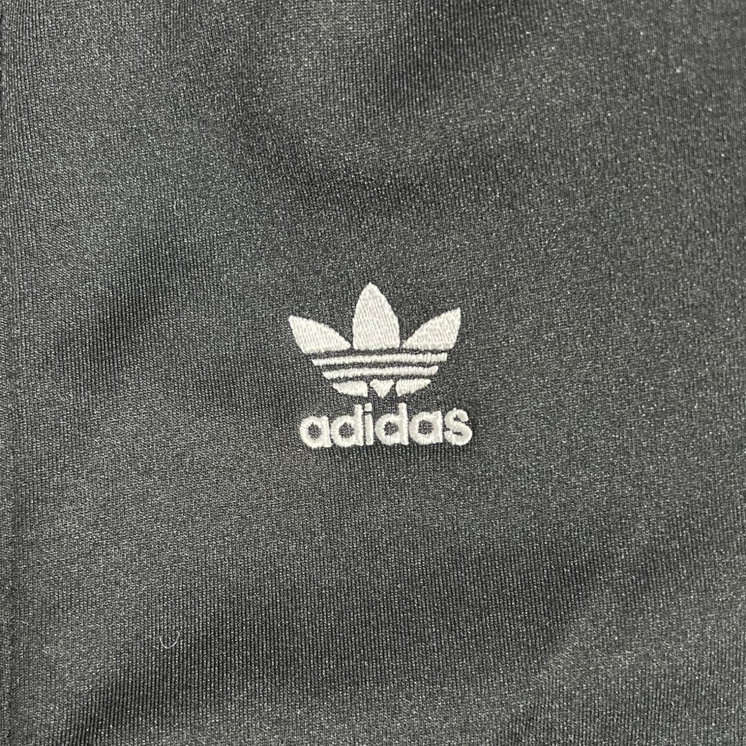 adidas ブラックジャージジャケット