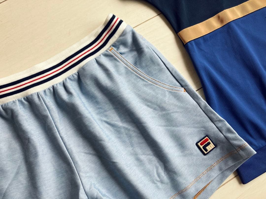 FILAフィラ＊美品ショートパンツとロイヤルブルー×紺の切り替えトップス上下