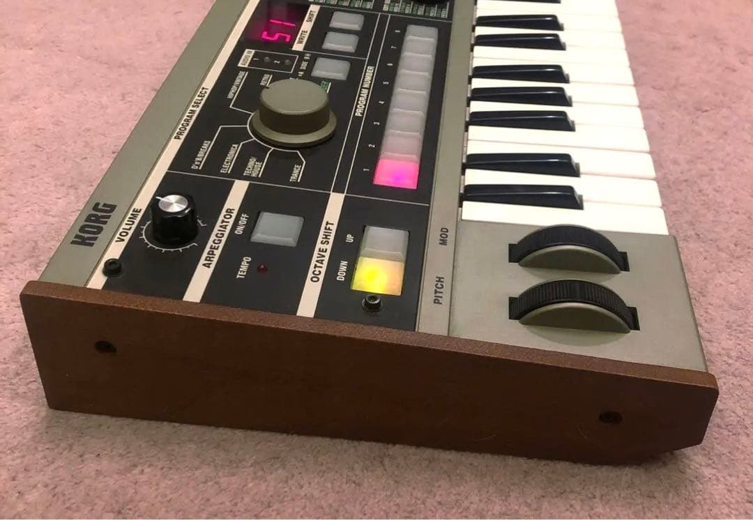 microKORG シンセサイザー