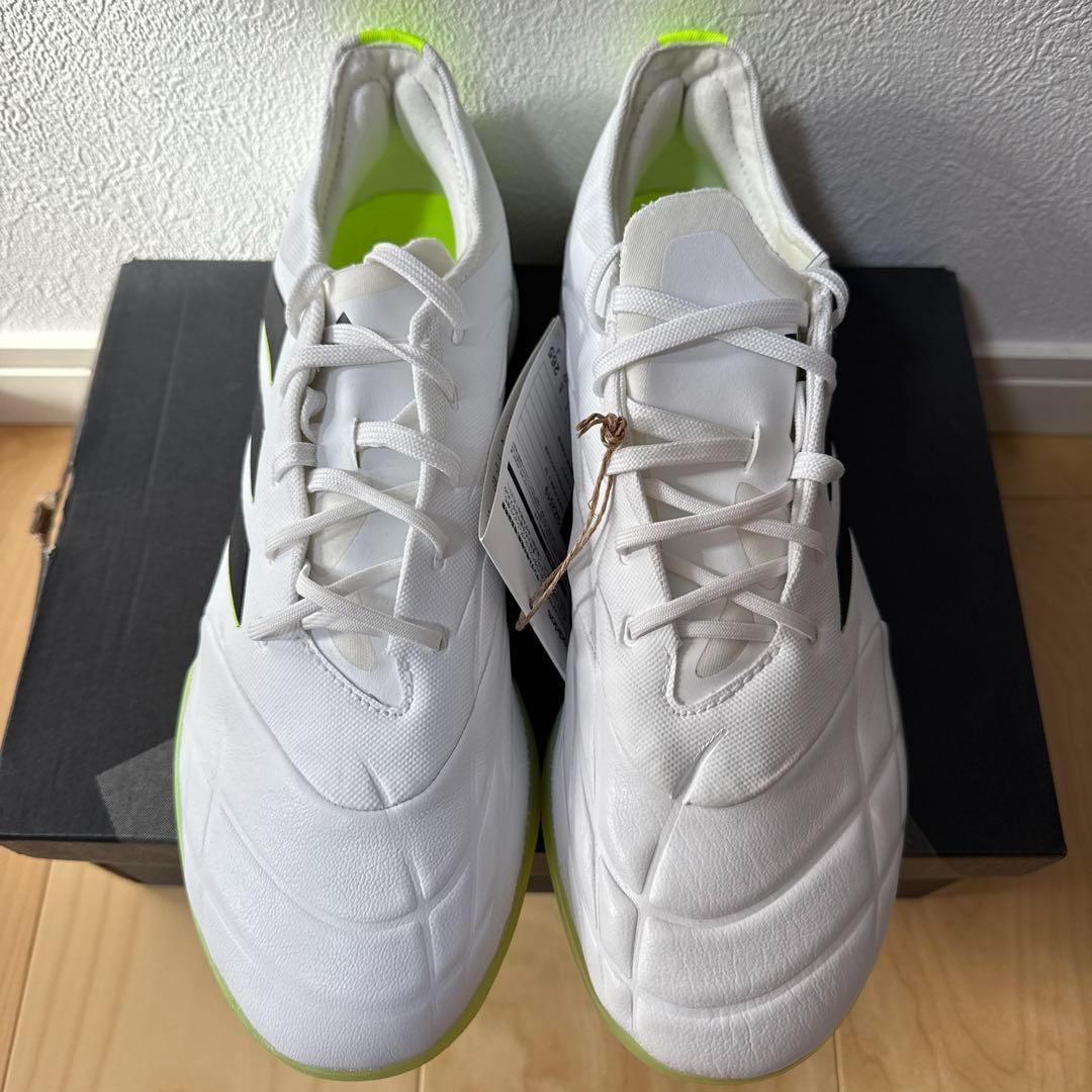 新品　adidas コパピュア　サッカー　トレシュー　メンズ　白　黒　26.5