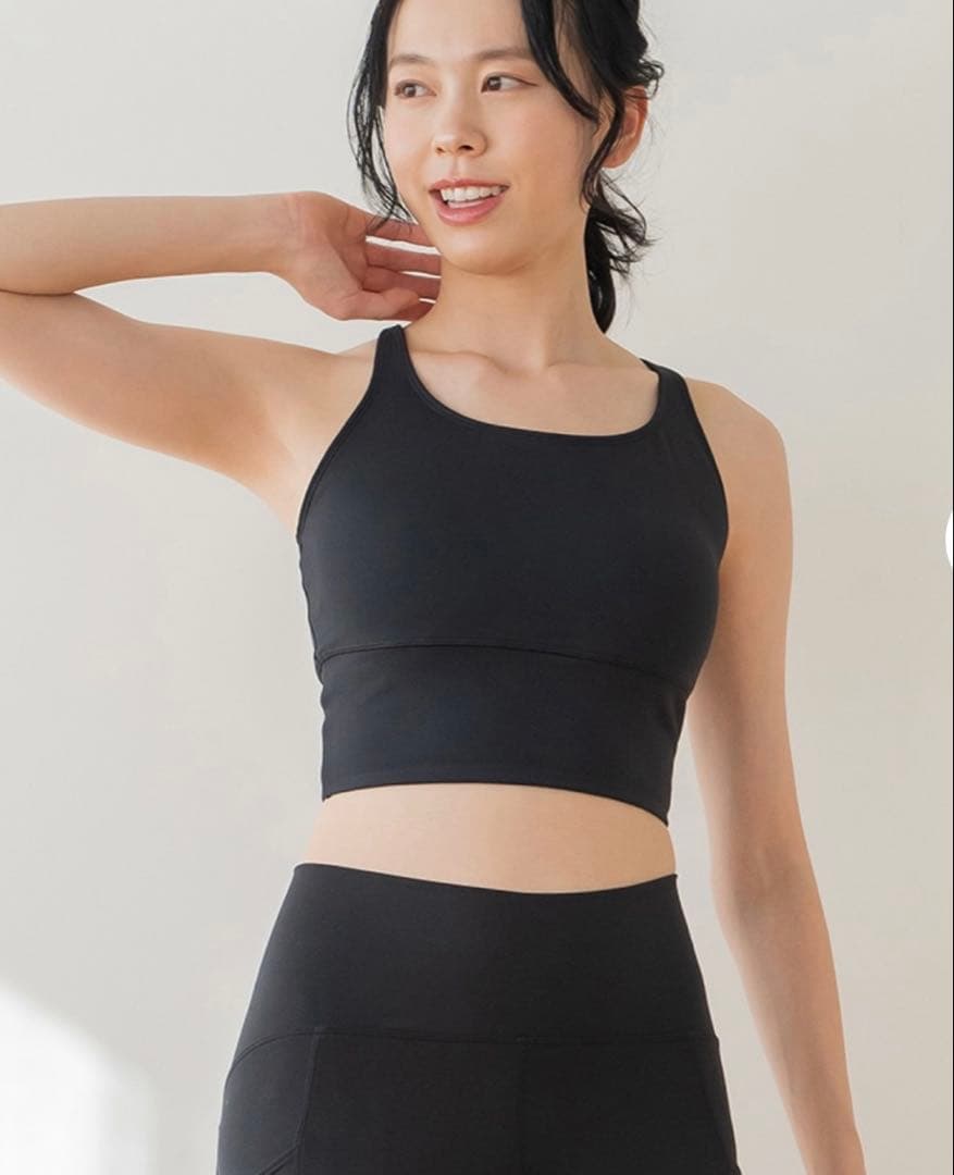 ★新品未使用★【SUKALA】白 ベーシックロゴブラトップ★M　ヨガ　ピラティス