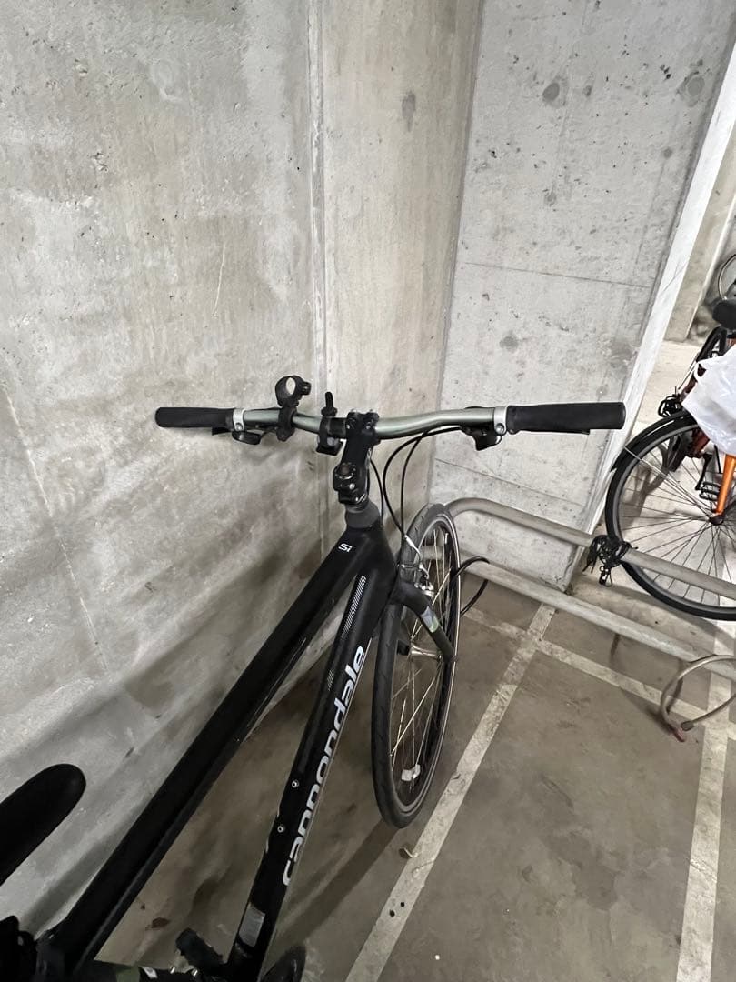 Cannondale クロスバイク ブラック　ろんたま