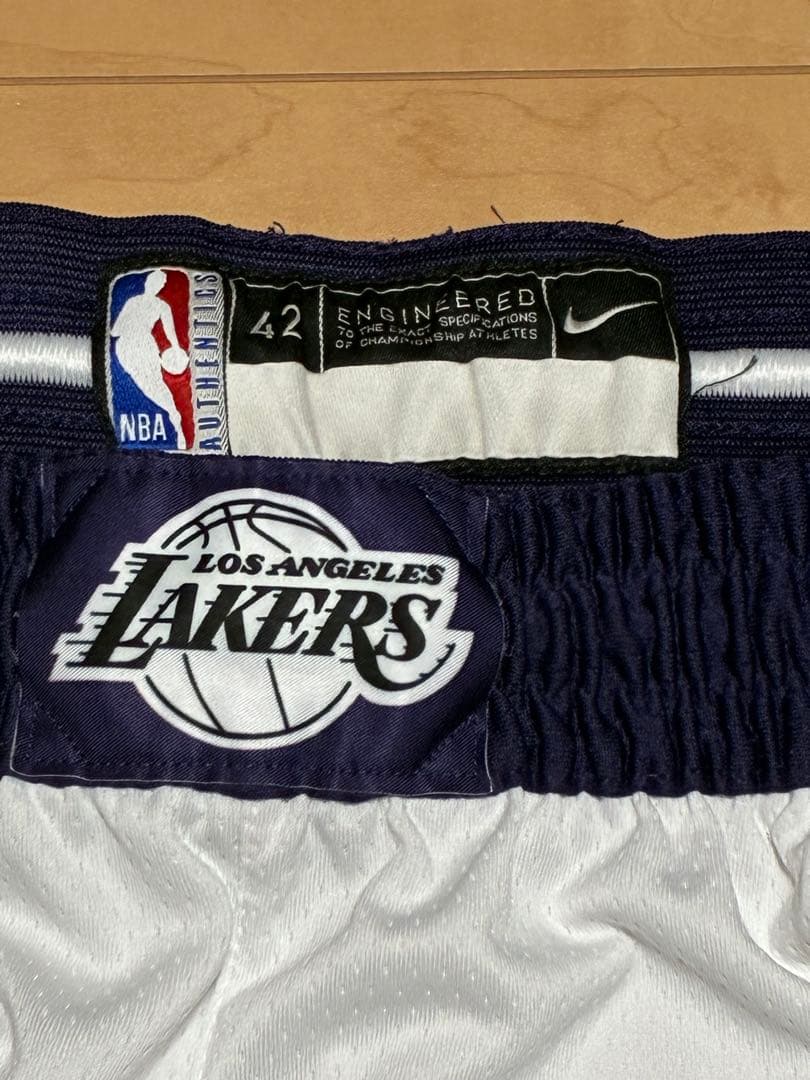 NIKE LOS ANGELES LAKERS バスケットボールパンツ