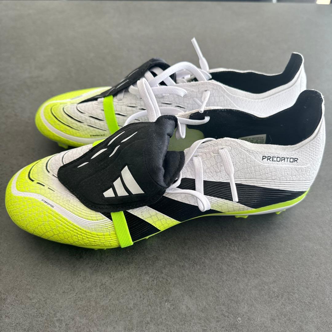 adidas プレデター　サッカースパイク新品 27.5cm