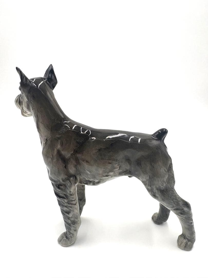 HUTSCHENREUTHERフッチェンロイター　シュナウザー犬フィギュリン置物