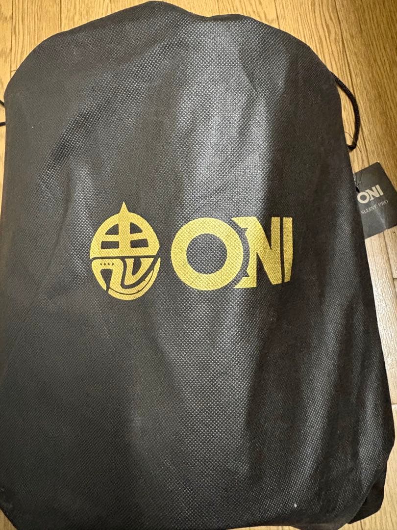 ONIプロニースリーブ　XL A級品