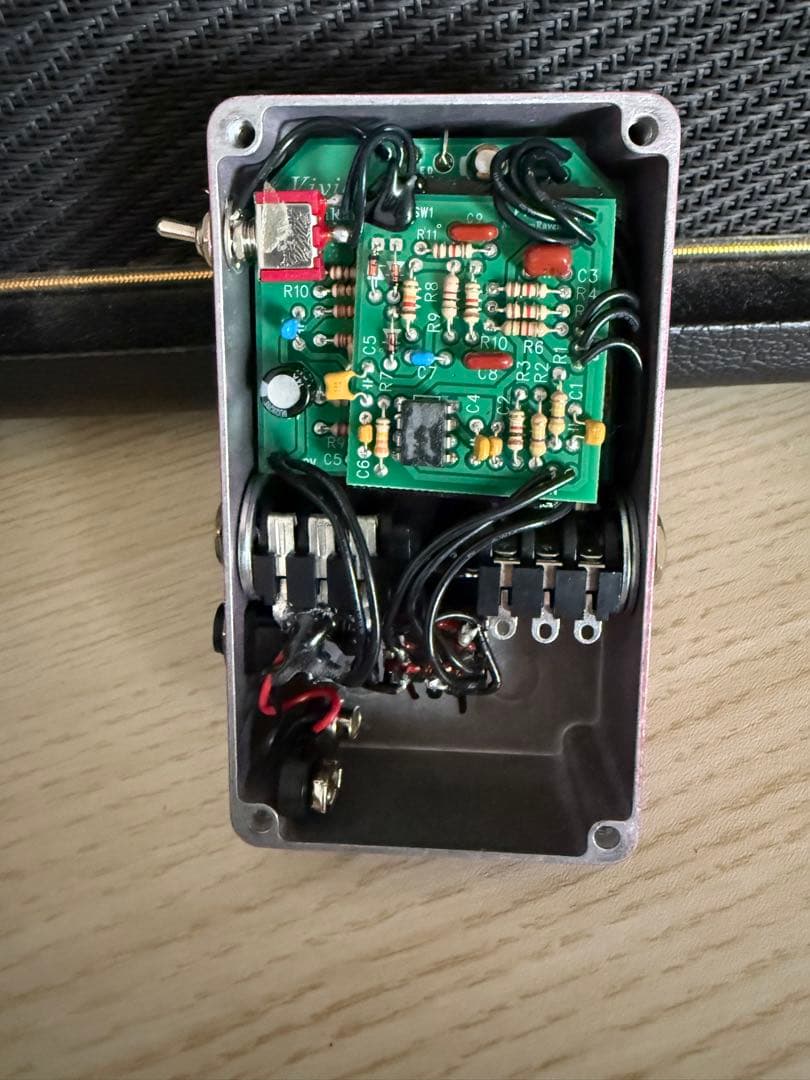 Vivie Modern Raven ディストーション　一部ジャンク