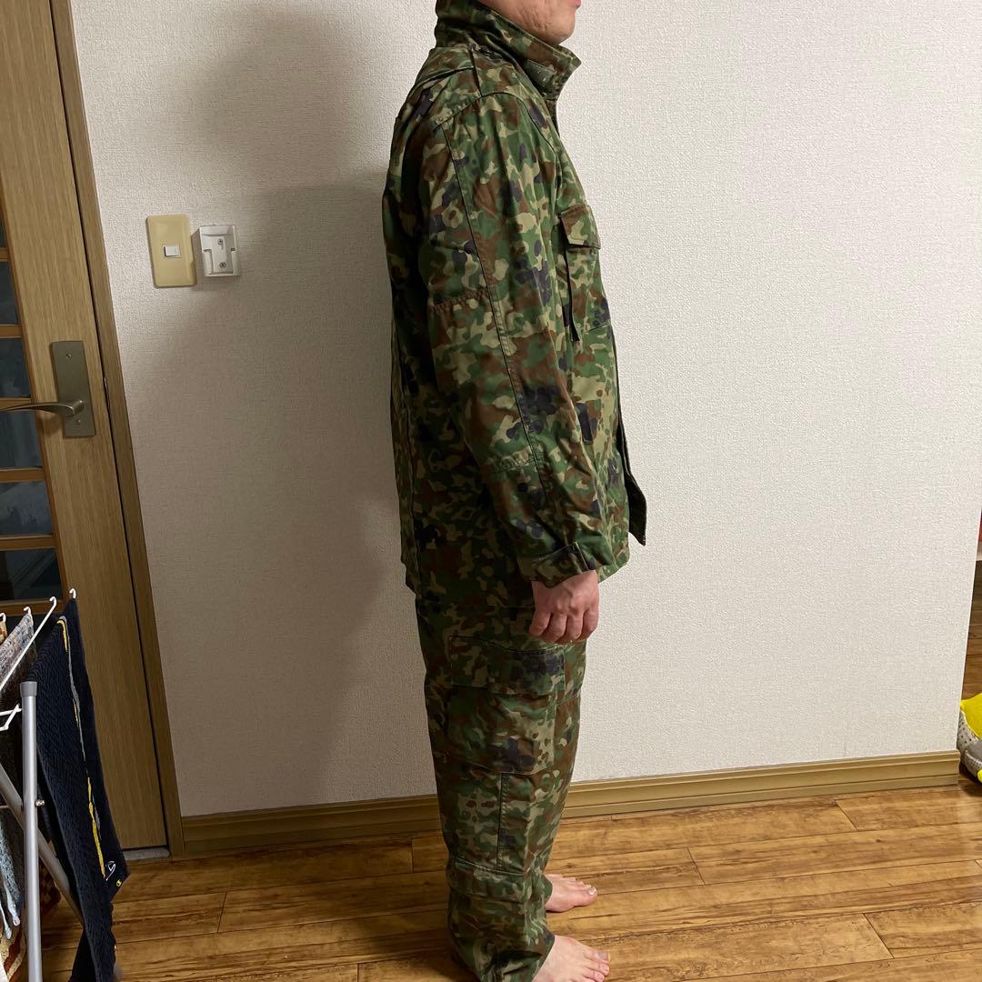 迷彩服セット ジャケットとパンツ
