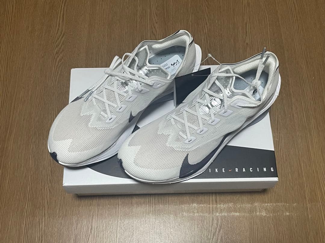 新品未使用Nike ヴェイパーフライ4￼ 25