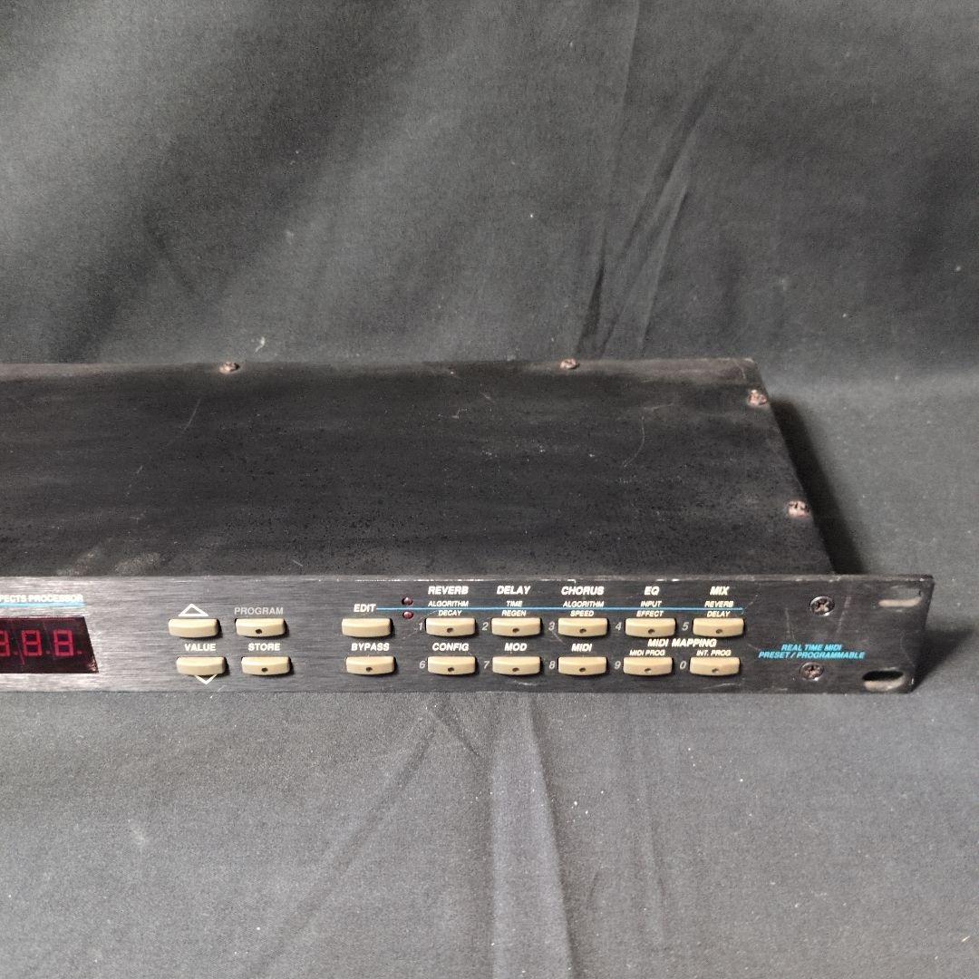 ギター Alesis MIDIVERB III