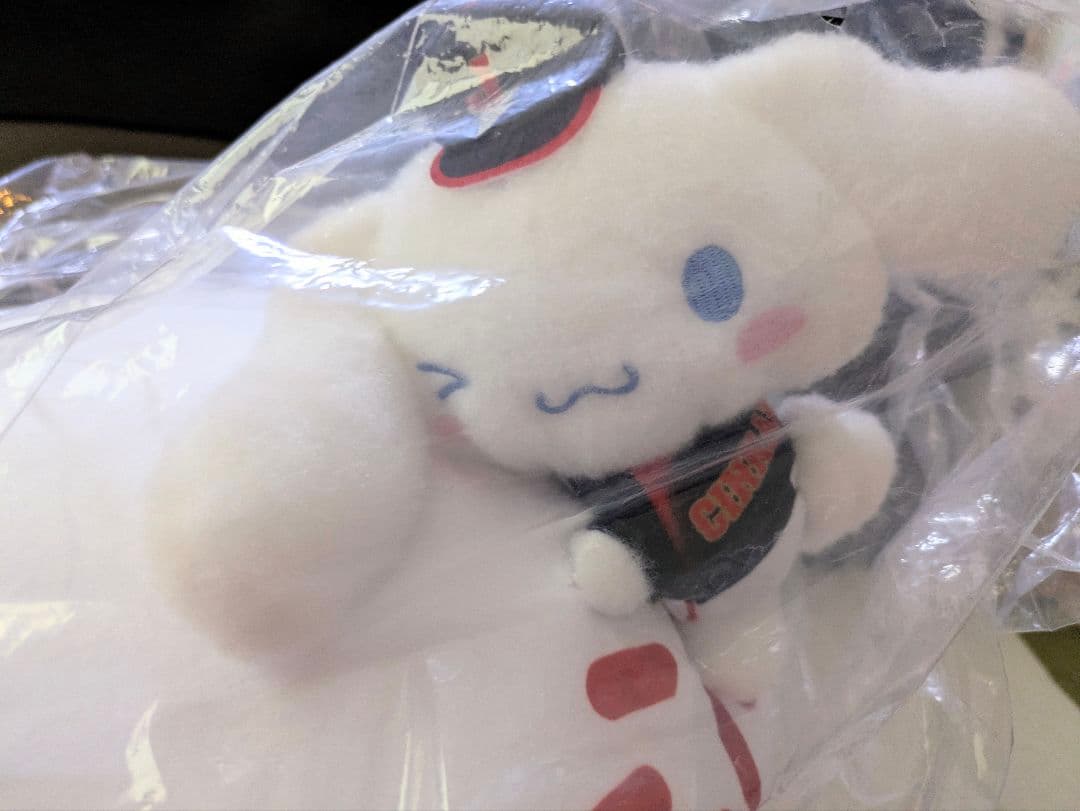 侍ジャパン×サンリオキャラクターズ　クッション　ぬいぐるみ　シナモロール