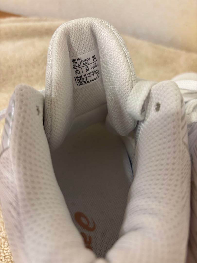値下げasics LADY GELFAIRY 8 25.5cm ホワイト/ピーチ