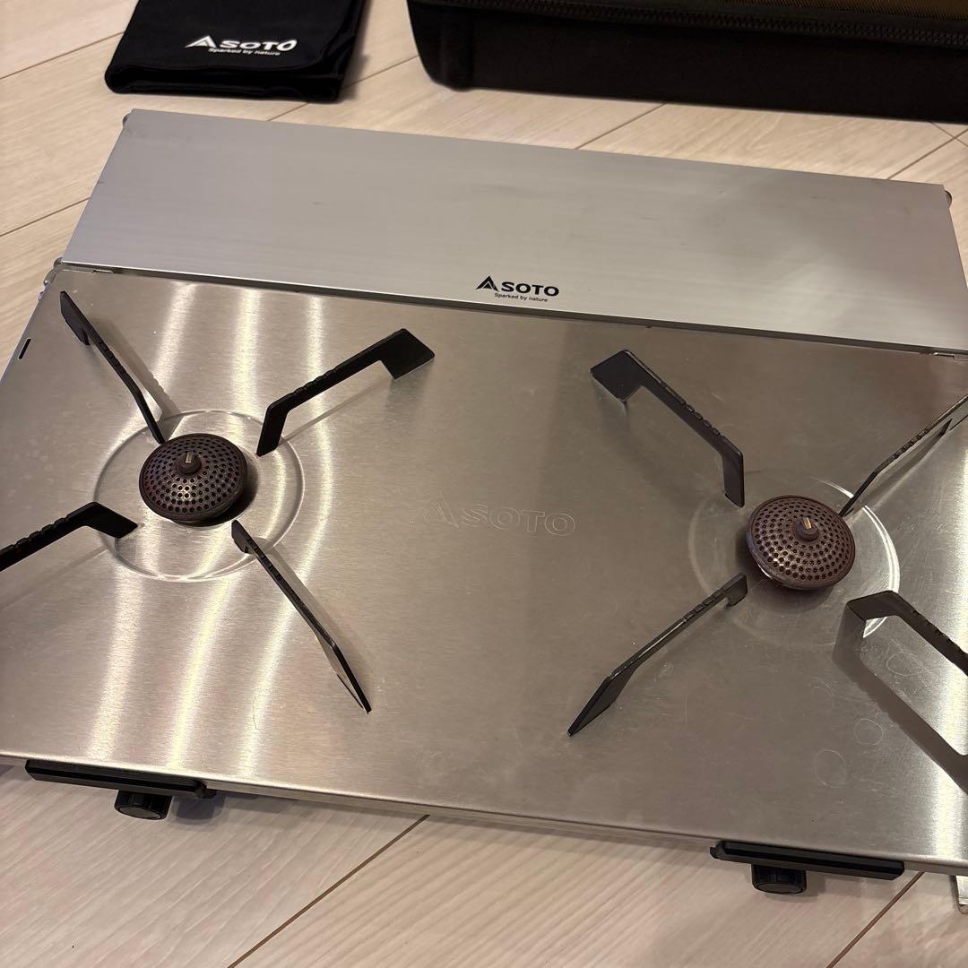 使用少 SOTO GRID ST-526 専用ハードケース テーブル付 美品