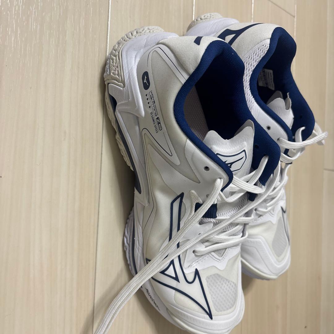 MIZUNO WAVE LIGHTNING Z8 ウェーブライトニングZ8
