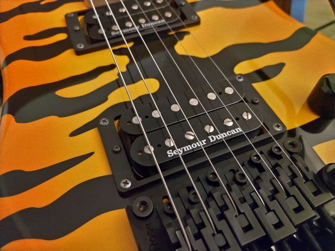 ギター KRAMER Pacer Vintage Orange Tiger