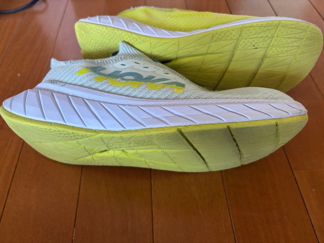 ホカ　hoka カーボンX3 26.5 数回のみ20キロ使用。 送料込みで