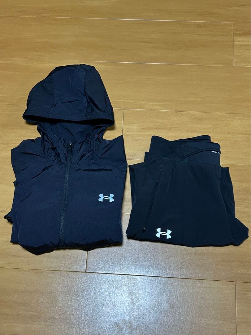 Under Armour ウィンドブレーカーとパンツ