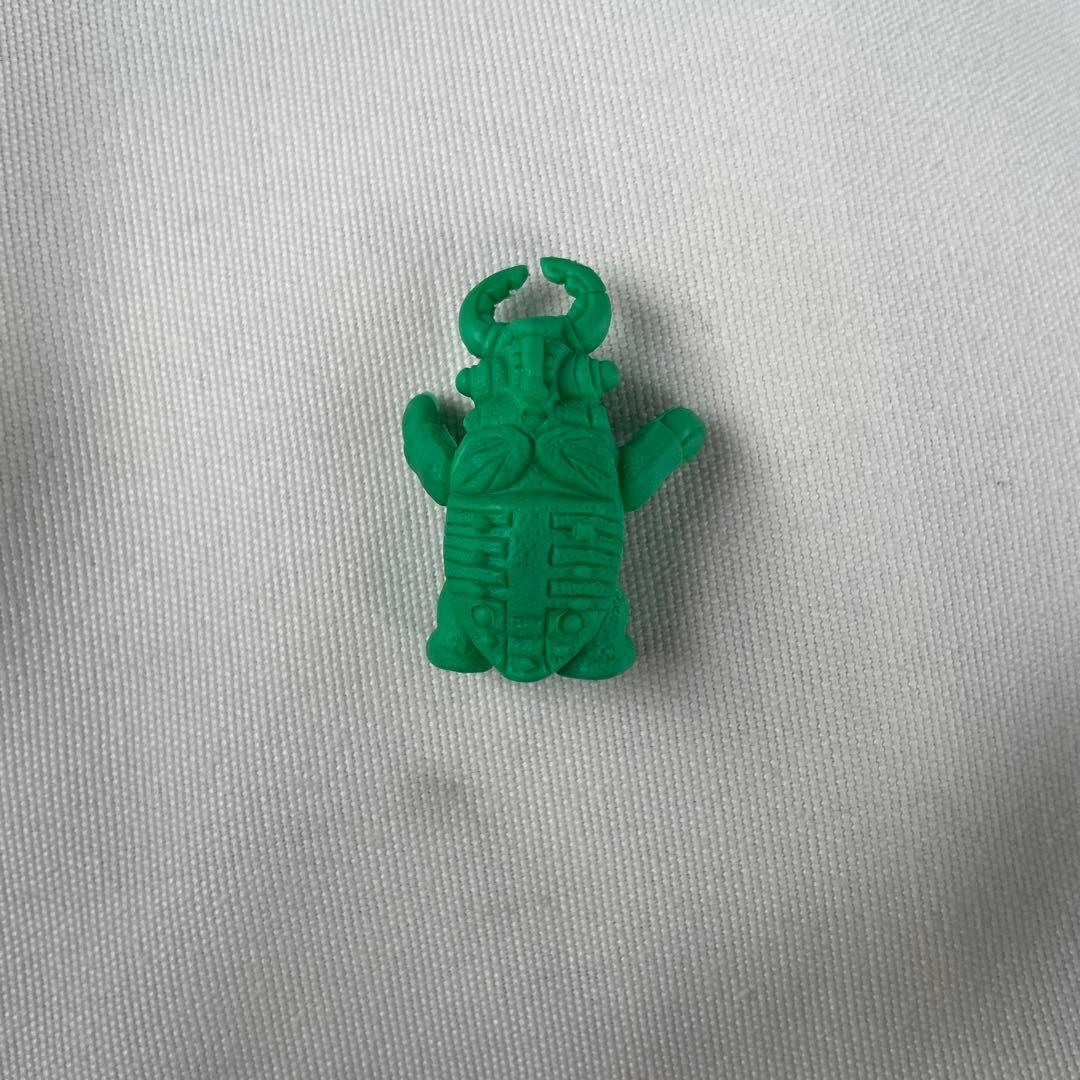 怪獣消しゴム　ノコギリン（みどり）