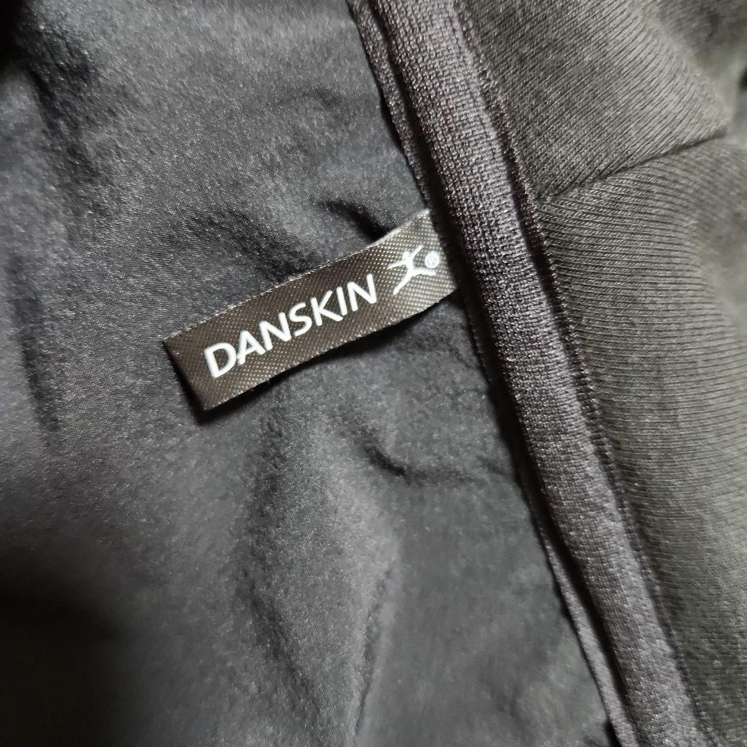 美品☆DANSKIN☆バックデザインハイブリッドフーディーUVケア M ブラック