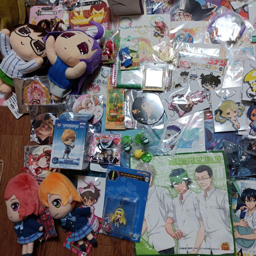 【送料無料】アニメグッズ　大量100個以上　まとめてセット